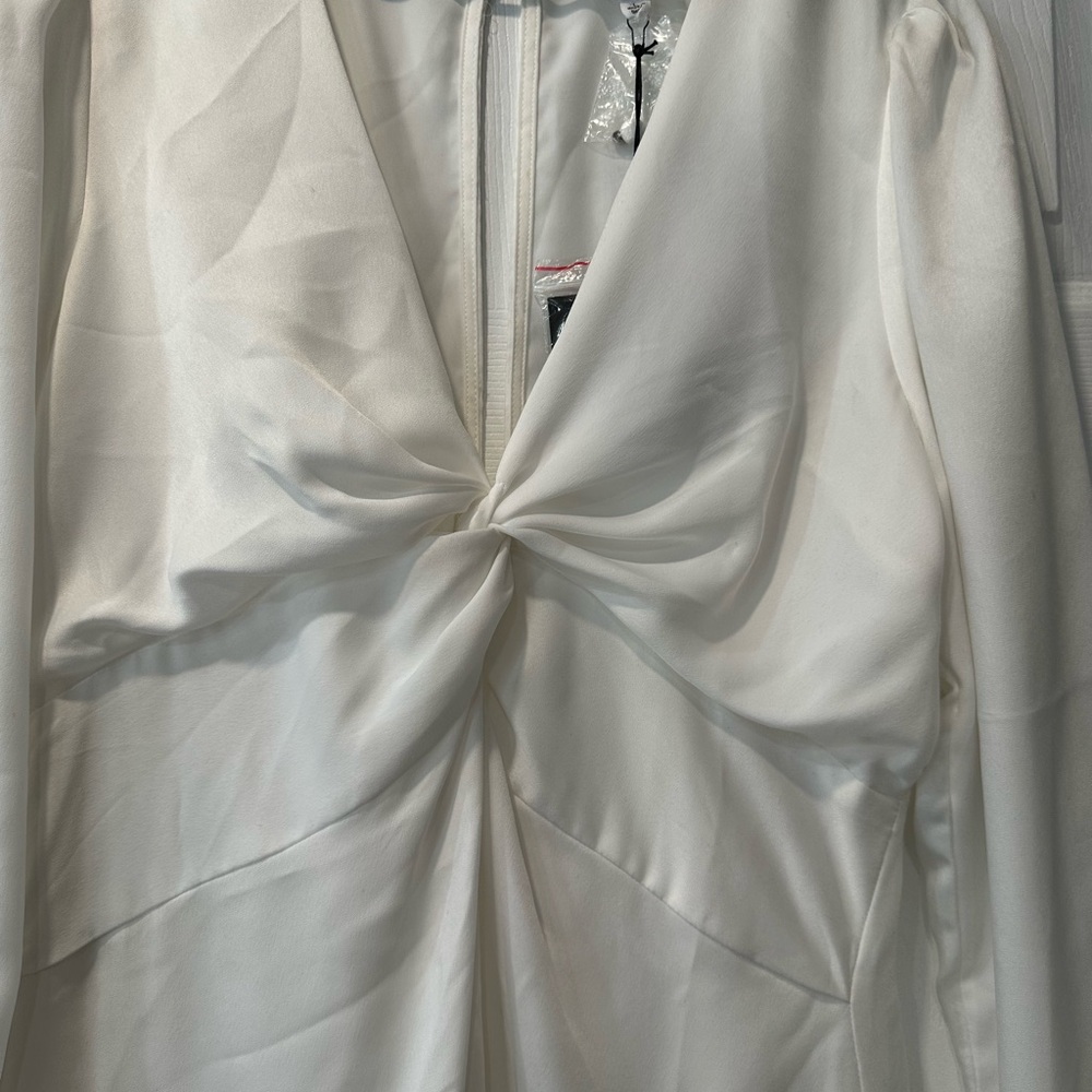 Le Lis White Long Sleeve Dress size L - Picture 3 of 12
